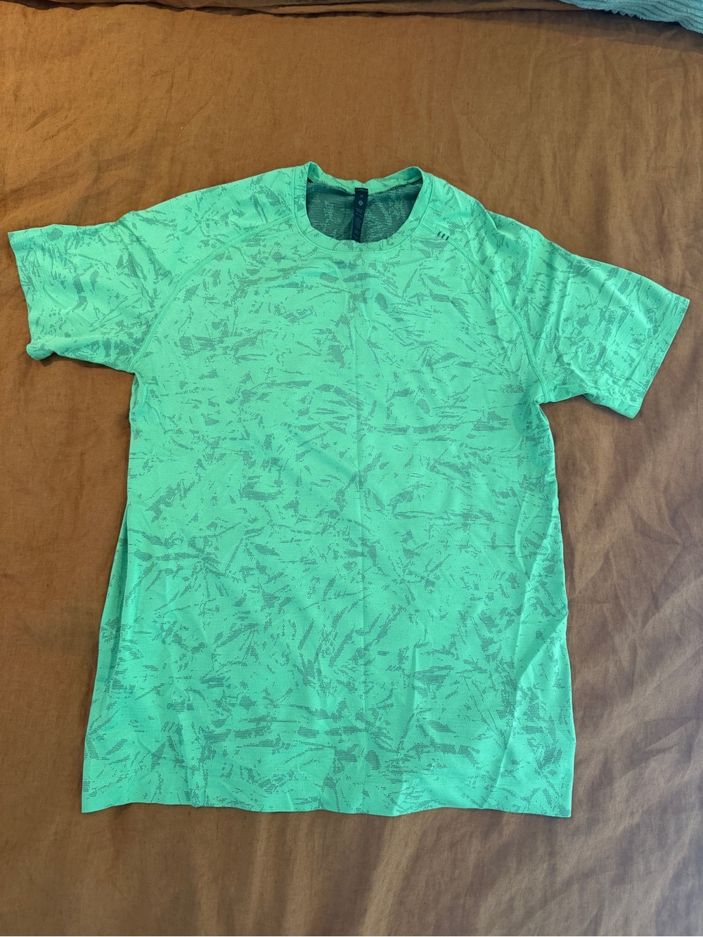 Lululemon Athletica Metal Vent Tech Shirt